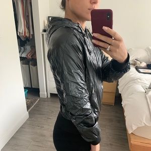 Nike Windrunner Shiny Black / Charcoal